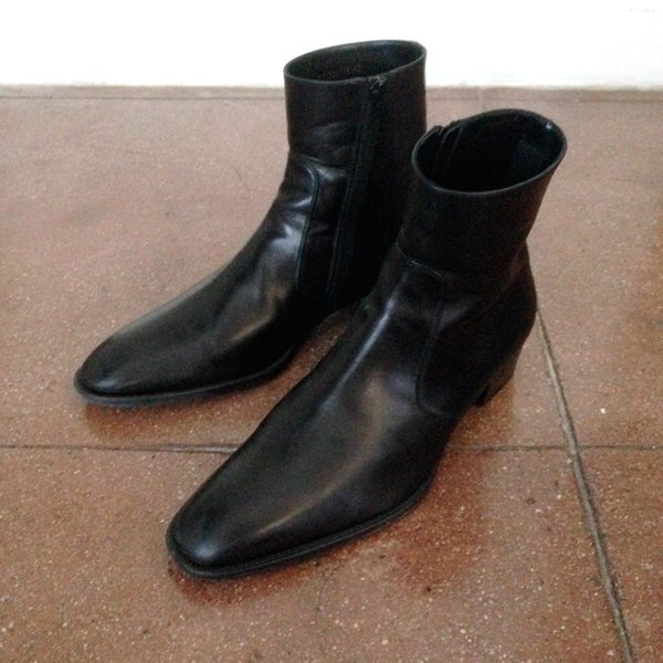 saint laurent wyatt zip boots