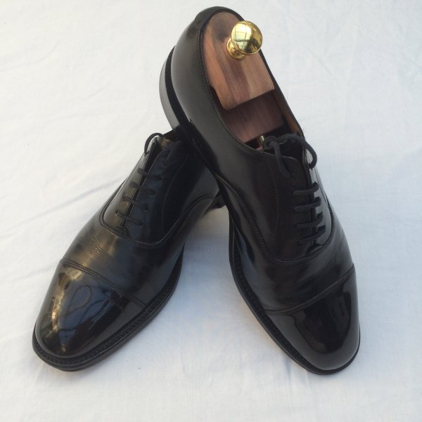 loake 200b polished leather black dress shoes