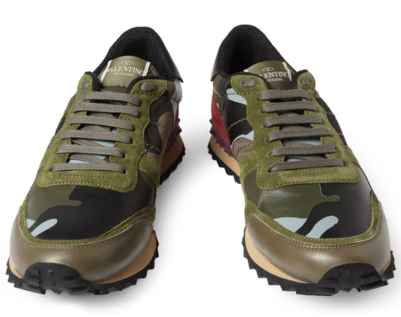 valentino-camouflage-print-leather-and-suede-sneakers-01.jpg