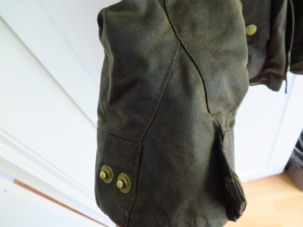 Rare 38 Barbour M12 Olive NATO issue waxed cotton international