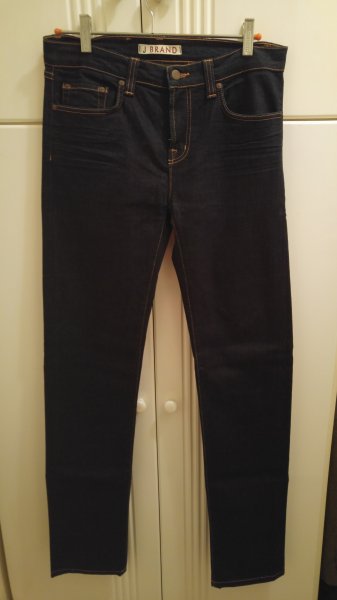 jbrand-jeans-indigo-01.jpg