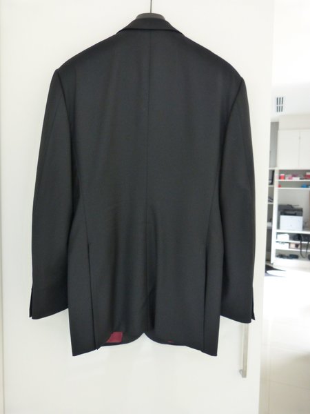 Black Tuxedo 38R 3.jpg