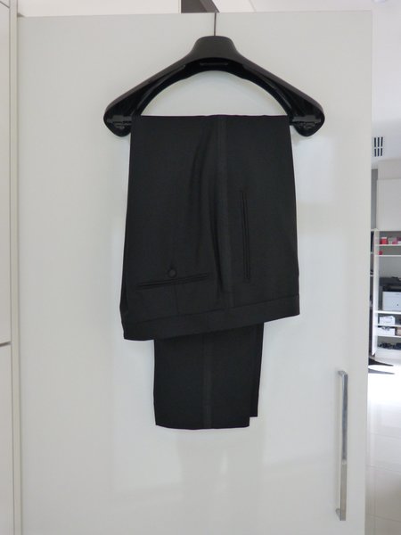 Black Tuxedo 38R 4.jpg