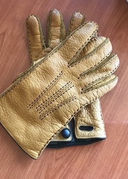 Fort Belvedere (Gentleman’s Gazette) lined chamois yellow peccary gloves 8