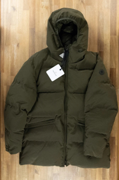 SOLD: MONCLER Montsouris green down puffer parka coat - Size 5 / XXL - New with Tags