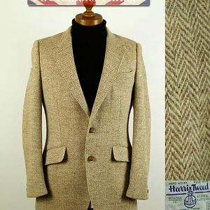 Harris Tweed jacket with slant pockets.