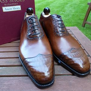 My other newly supplied shoes in tan crocodile skin and museum calf. Made by Laszlo Vass.

Supplied by Ascot Shoes