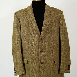 Check Harris Tweed jacket.