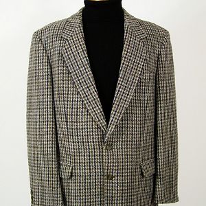 Houndstooth Harris Tweed mens jacket.