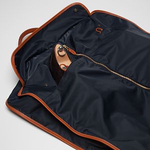 The Felisi Travel Garment bag has shoe pouches on the interior.