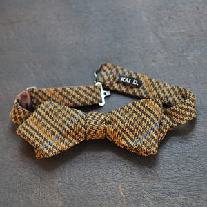 hand made English Tweed bowtie by Kai D.  Made in New York