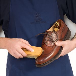Herring shoe polishing apron