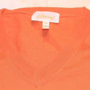 #1 - Brioni Sweater Size 50 Orange V-Neck
100% Lana Wool
$100