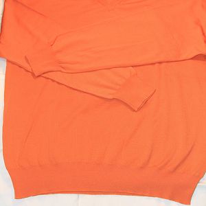 #1 - Brioni Sweater Size 50 Orange V-Neck
100% Lana Wool
$100