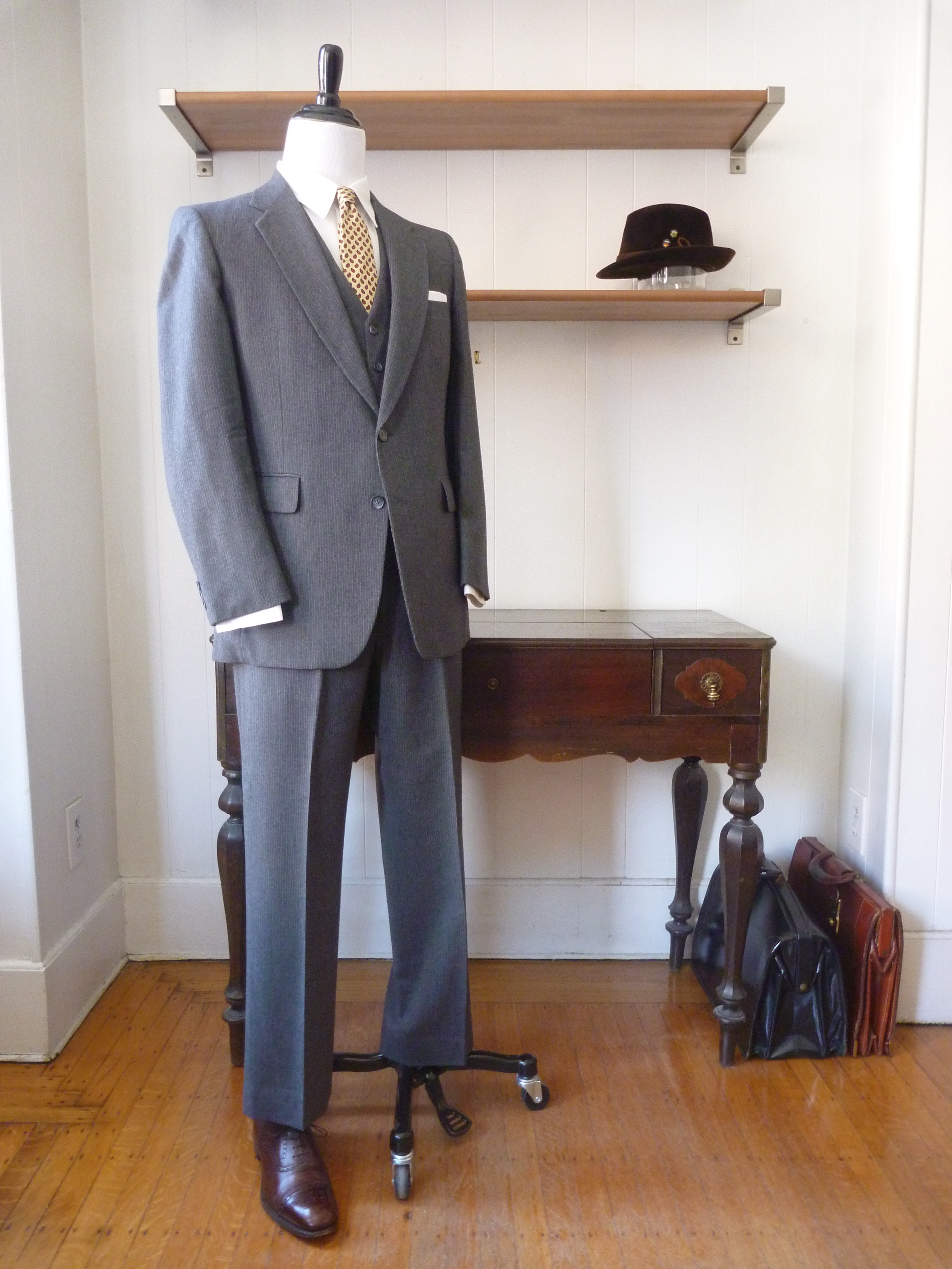 Vintage PIERRE BALMAIN Three 3 Piece * SLIM FIT * Gray Pinstripe Suit. 39  R. | Styleforum