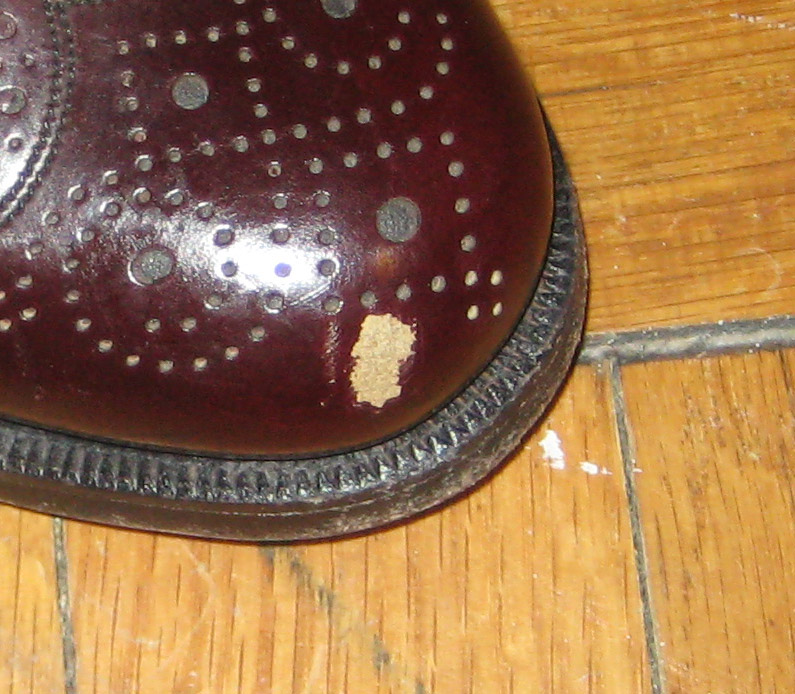 Sed Part Of The Shoe Front Off, Can Scratched Leather Shoes Be Repaired