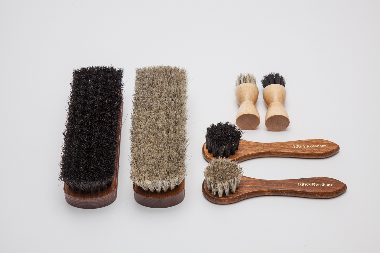 A picture of our standard line of horsehair brushes and daubers. All made in Germany.